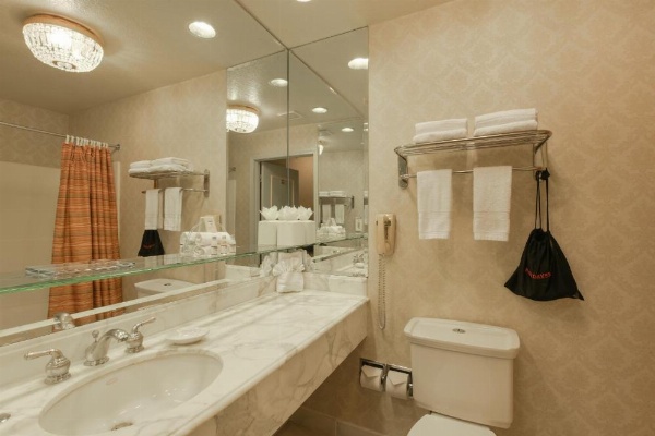 Carlyle Hotel image 13